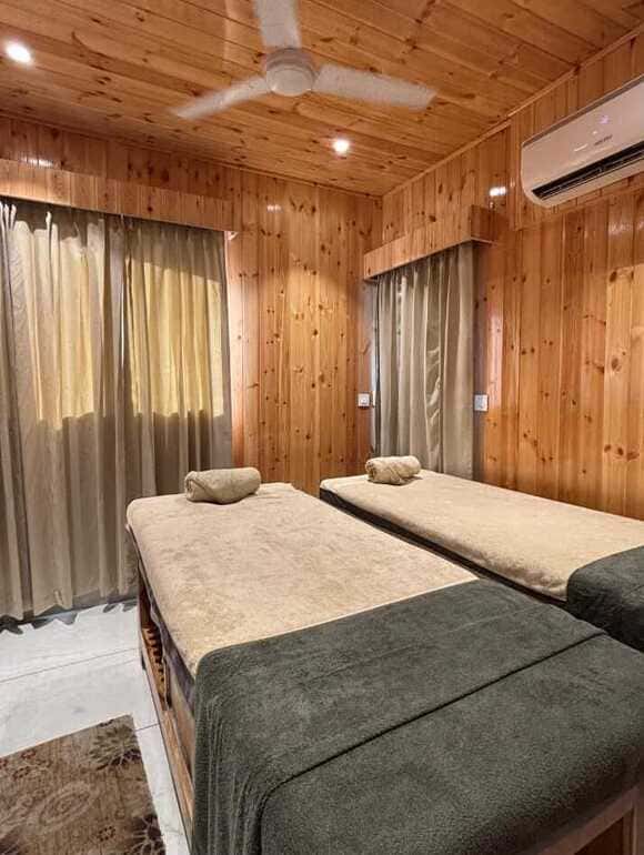 Couple Therapy Aavya Wellness Spa Prominence Dehradun