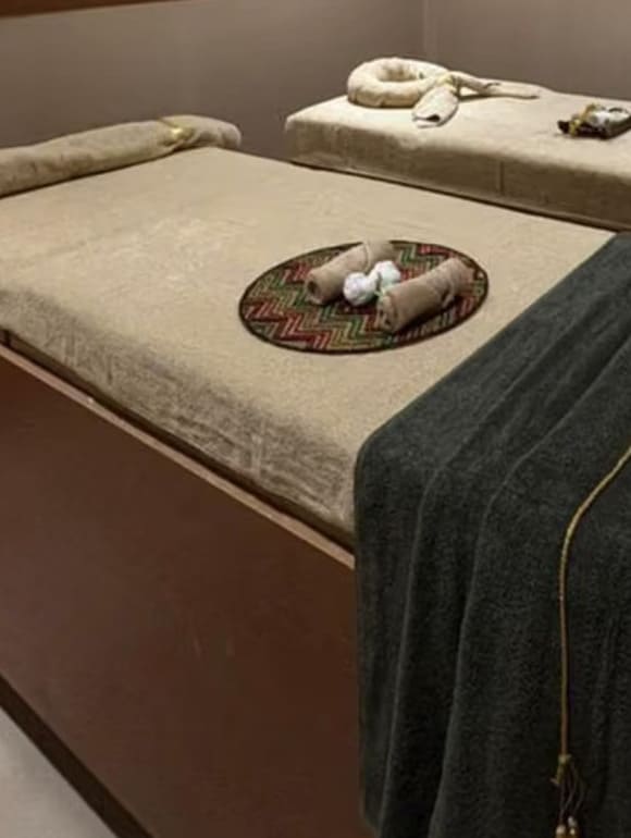 hotel-couple-therapy-room (1)